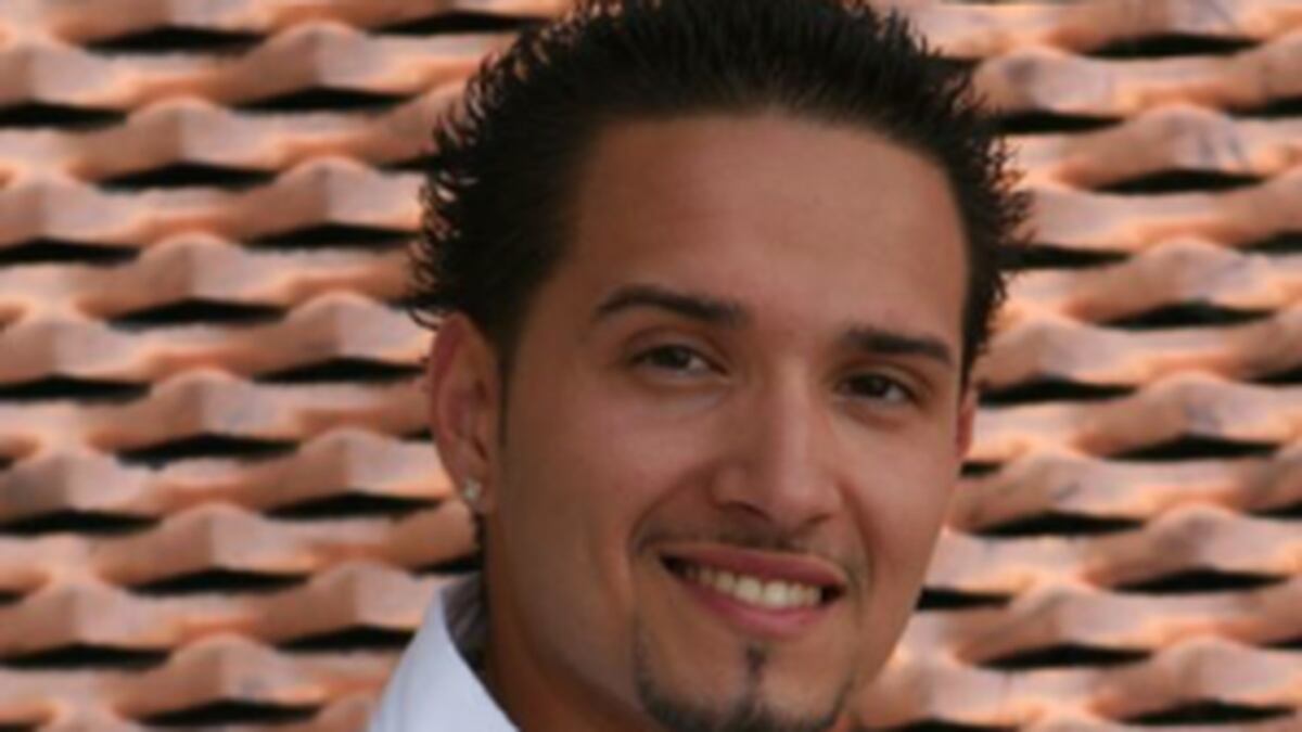 Frankie Ruiz Jr Me Hace Mucha Falta Mi Papa Todavia Primera Hora Hablame es una cancion de frankie ruiz. frankie ruiz jr me hace mucha falta