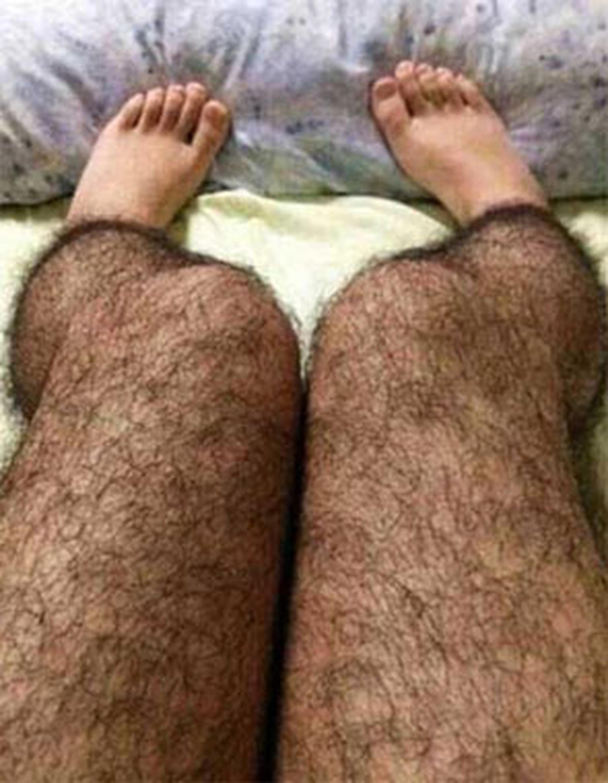 Tres estudiantes indios diseñaron unas medias para mujeres que simulan tener las piernas cubiertas de pelos, similares a las de los hombres, según informó el diario argentino La Voz. (Suministrada)