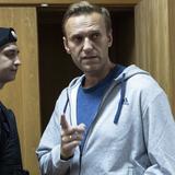 Tribunal ruso condena a 19 años de prisión a opositor Navalni