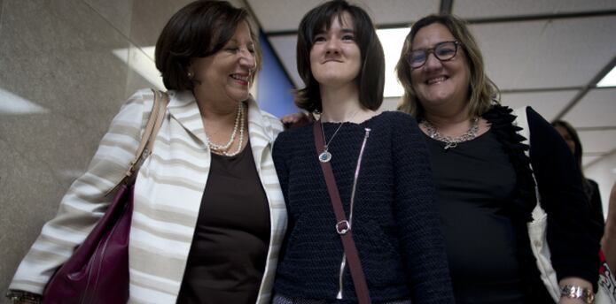 Ángeles Acosta tendrá la satisfacción de que su hija biológica Julianna ahora es hija por vía de adopción de su esposa Carmen Milagros Vélez. (teresa.canino@gfrmedia.com)