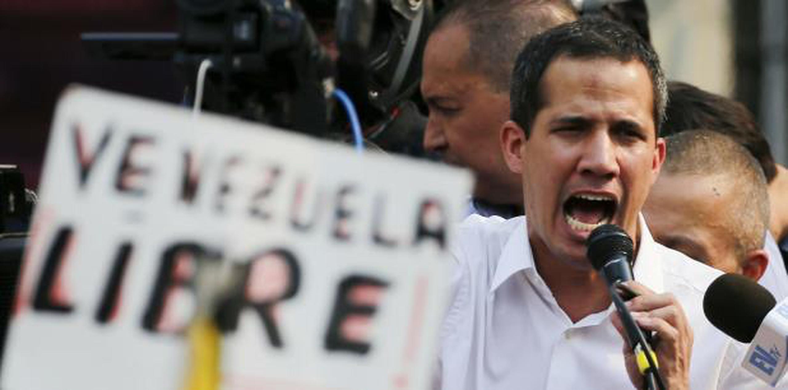 Guaidó respondió tajante que "con Maduro no hay diálogo posible porque es parte central del problema". (Archivo)