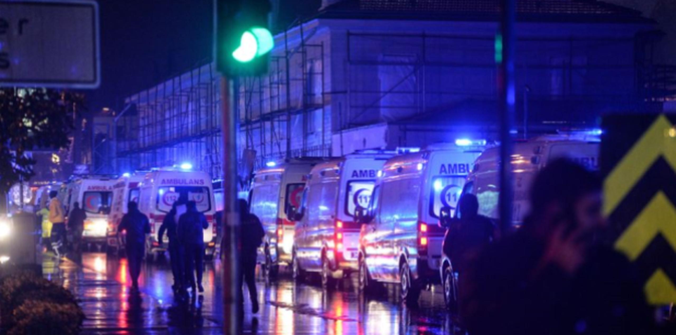 Entre los 69 heridos que están recibiendo tratamiento, hay al menos cinco heridos graves, entre ellos un ciudadano tunecino, informaron las autoridades turcas. (AP)