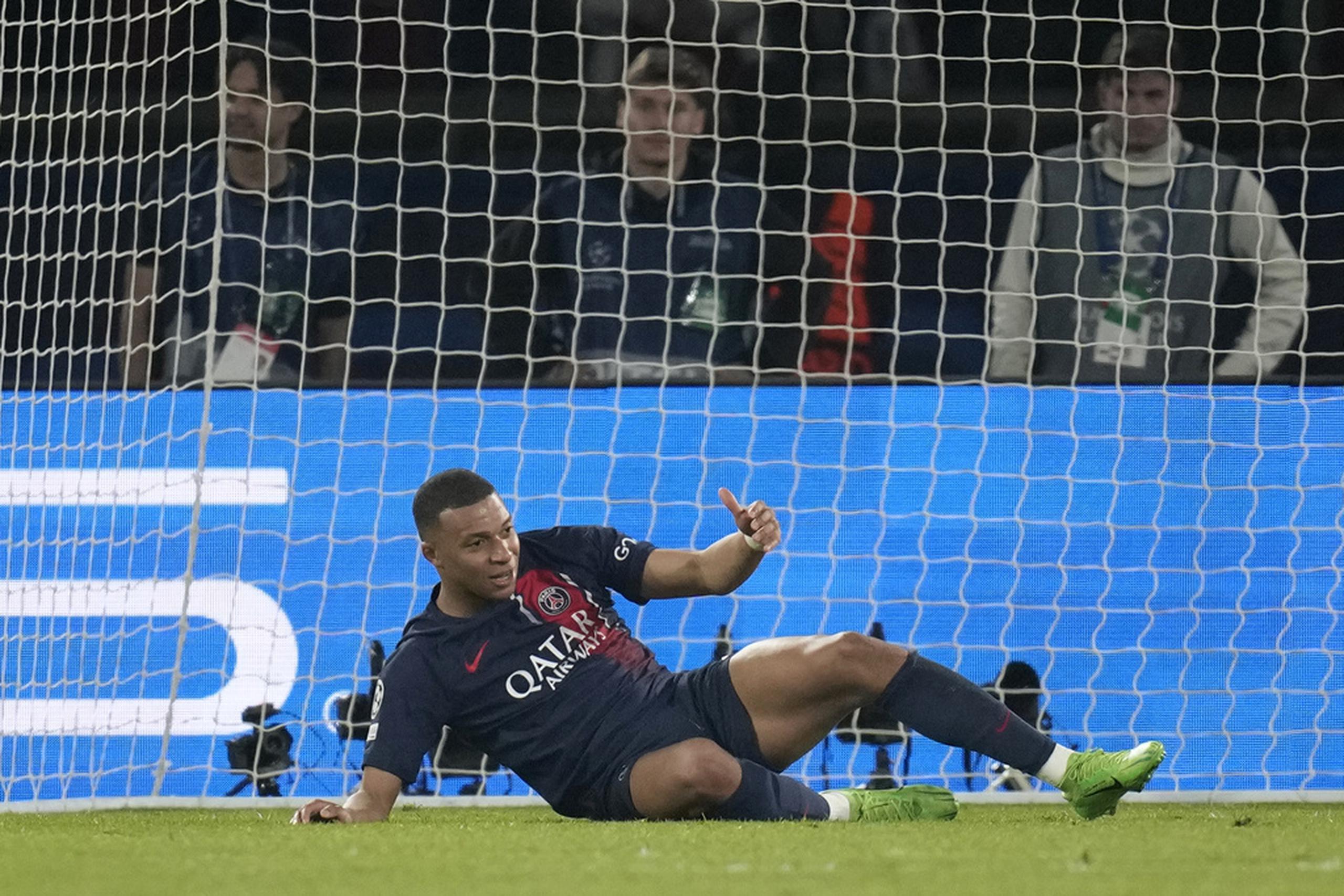 Kylian Mbappé no pudo evitar la derrota del Paris Saint-Germain durante el partido de vuelta de la semifinal contra el Borussia Dortmund por la Liga de Campeones.