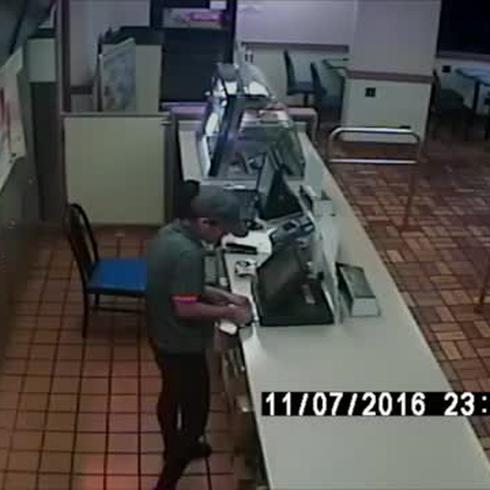 Buscan a sospechoso de robo en restaurante