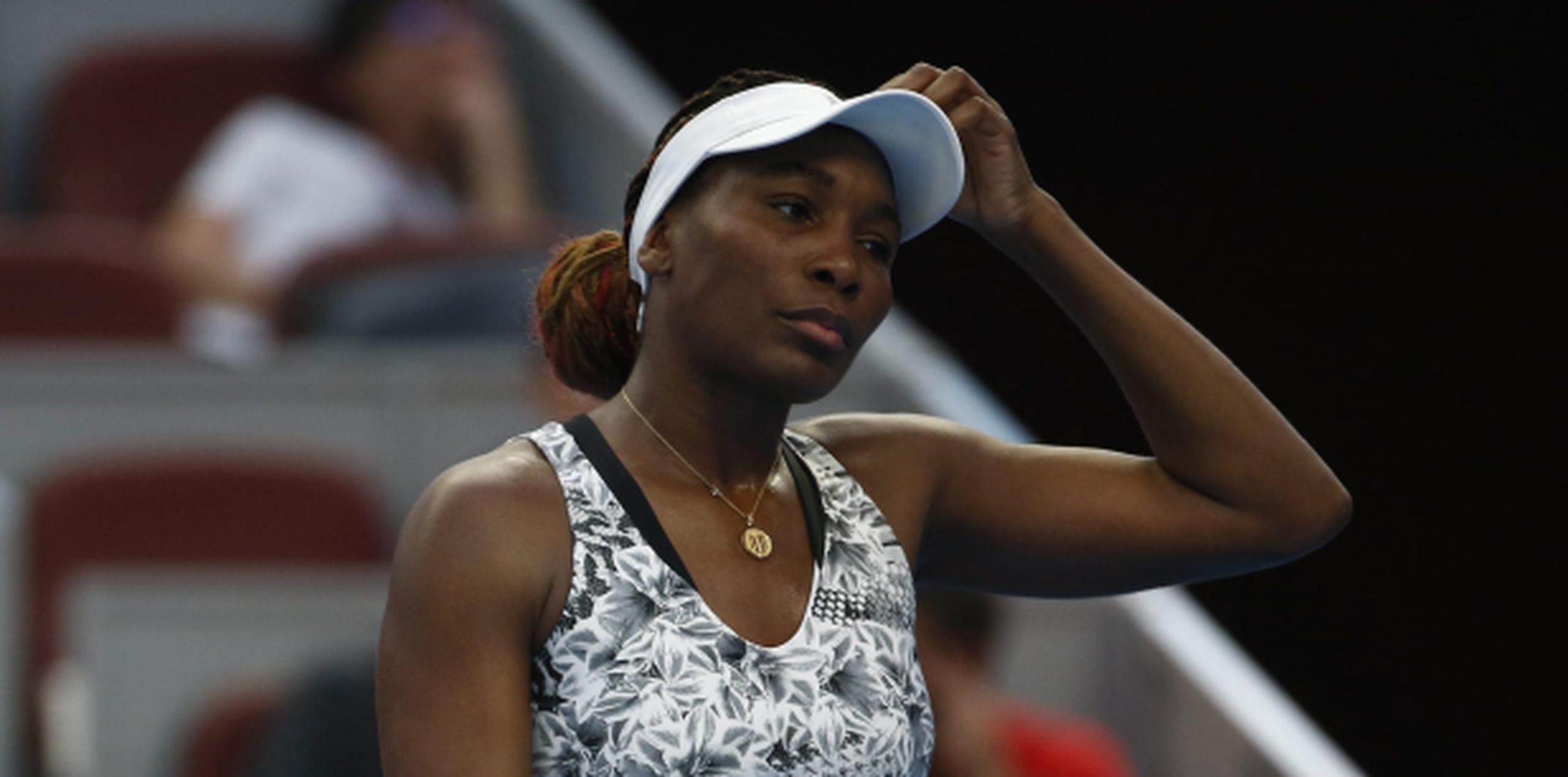 Venus Williams se encuentra ahora en Inglaterra mientras se prepara para competir en Wimbledon como 10ma preclasificada. (Archivo)