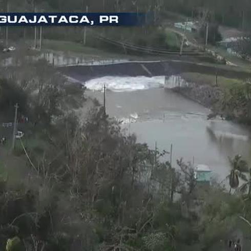 Vista aérea del fallo en la represa de Guajataca