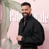 Ricky Martin calienta las redes con sensual vídeo en ropa interior desde el baño