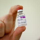 Suecia paraliza uso de vacuna contra COVID-19 de AstraZeneca