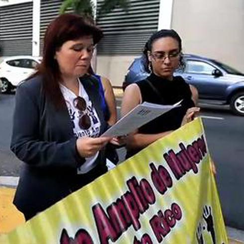 Frente Amplio de mujeres pide la renuncia de Wanda Vázquez