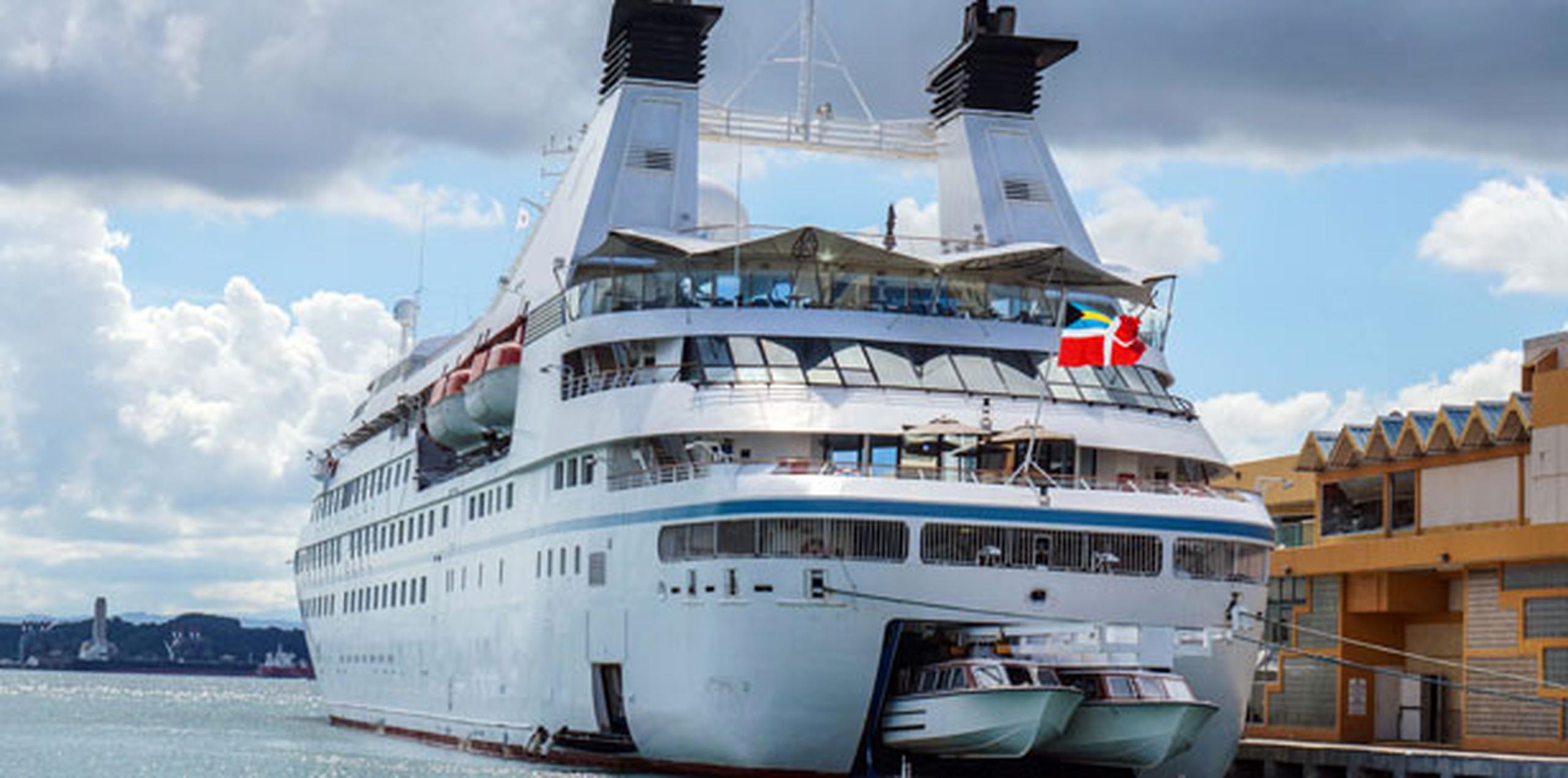 a directora ejecutiva de la Compañía de Turismo de Puerto Rico, Ingrid I. Rivera Rocafort, anunció hoy la llegada del mini crucero de lujo Star Legend a la isla de Culebra. (Suministrada)