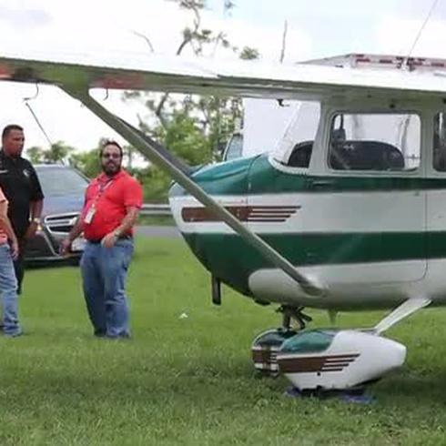 Esta avioneta aterrizó de emergencia en Cataño