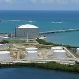 Pierluisi pedirá al Congreso que más barcos sin bandera estadounidense traigan gas a Puerto Rico