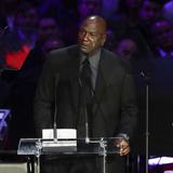 Michael Jordan “dolorido y totalmente enojado” por la muerte de George Floyd