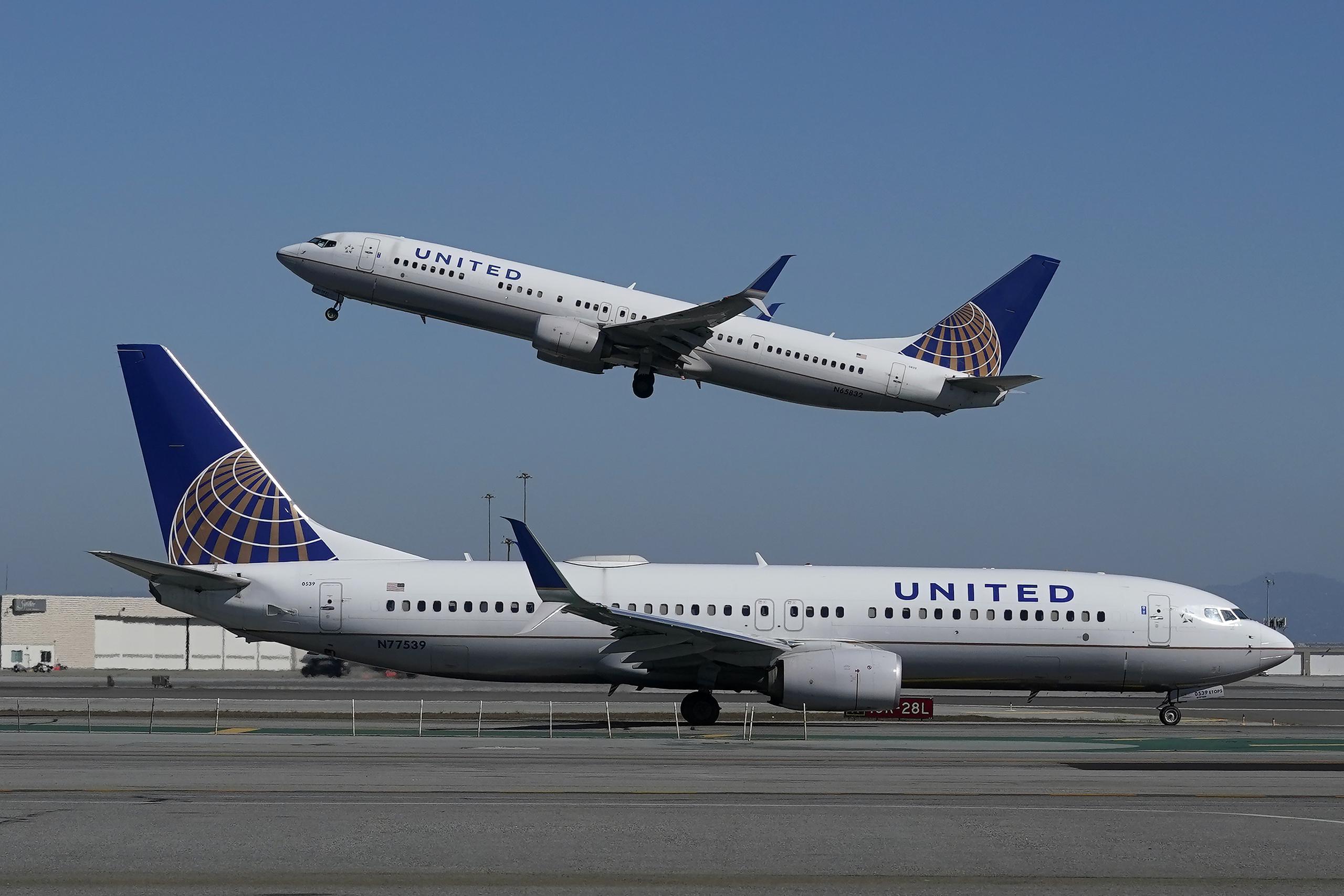 El incidente ocurrió abordo de un avión de la línea United Airlines, en abril del año pasado.