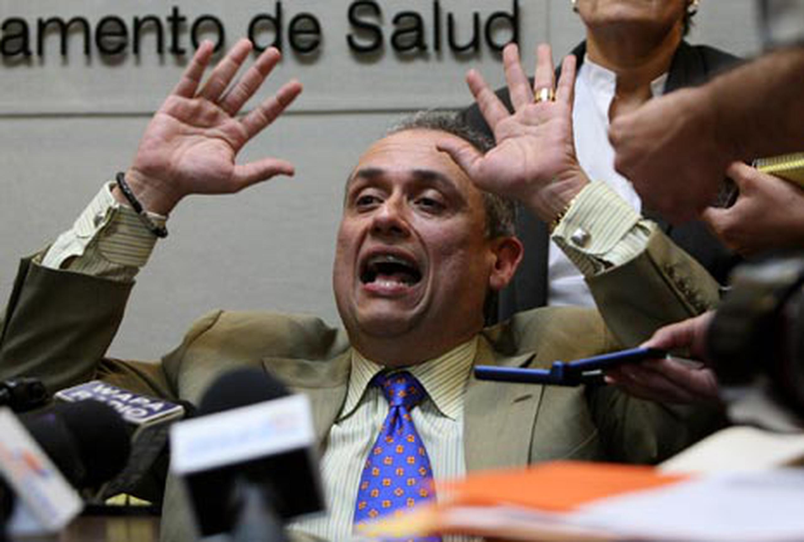 González Cancel asegura que fungió como Secretario a tiempo completo