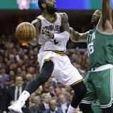 Kyrie Irving guió a los Cavaliers