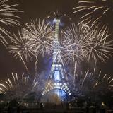Torre Eiffel reabre al público tras meses cerrada por la pandemia