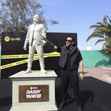 Spotify honra a Daddy Yankee con estatua que lo inmortaliza en la capital chilena