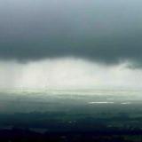 Confirman tornado cerca del aeropuerto de Tulsa