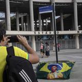 Critican a los astros brasileños por su ausencia en el funeral de Pelé