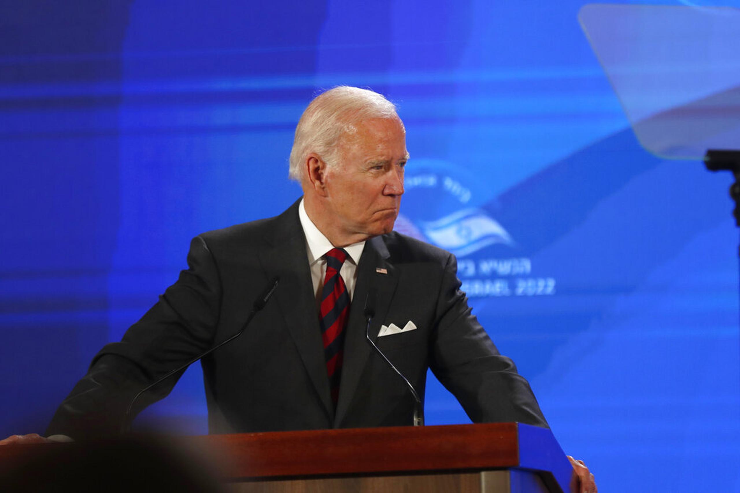 El presidente de los Estados Unidos, Joe Biden, da una conferencia de prensa con el primer ministro de Israel, Yair Lapid, en el Hotel Waldorf Astoria en Jerusalén, el 14 de julio de 2022.