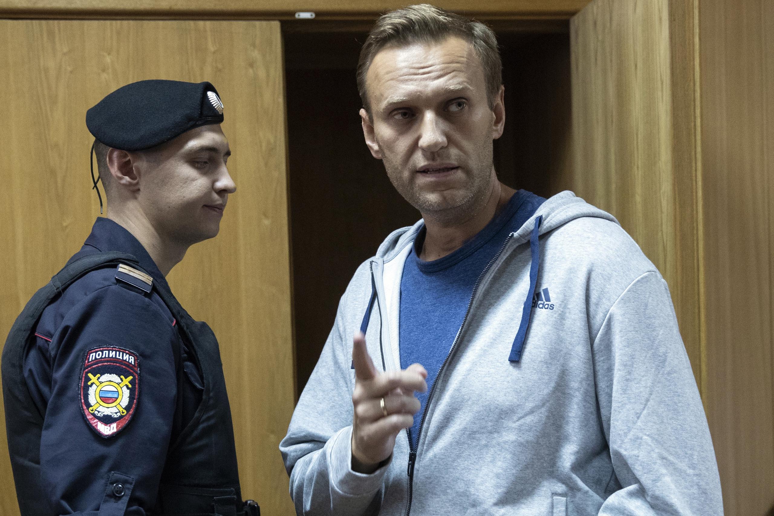 Alexei Navalny ha estado en coma inducido en un hospital de Berlín desde que fue trasladado a Alemania para recibir tratamiento hace más de una semana.