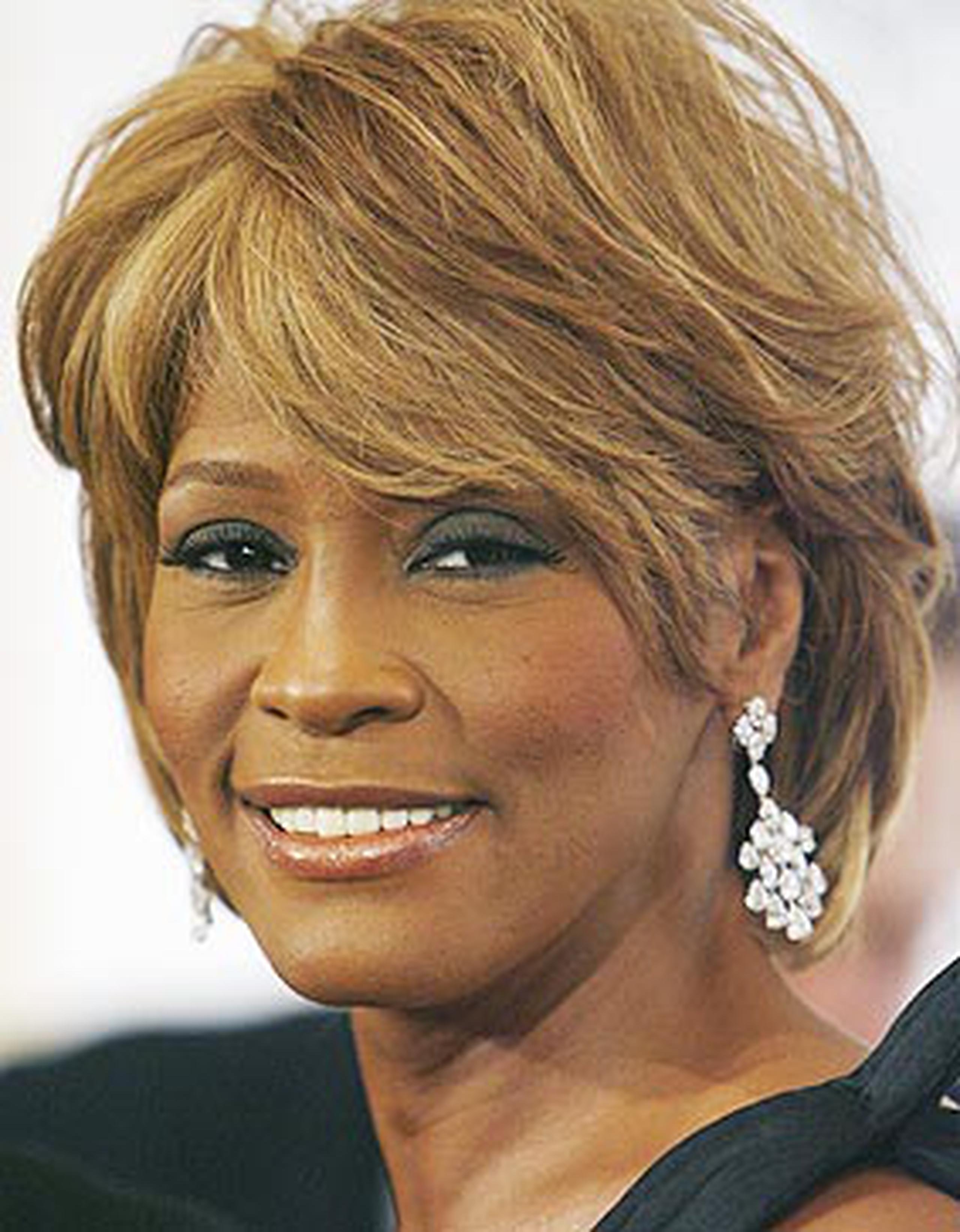 Whitney Houston falleció esta tarde, a los 48 años.