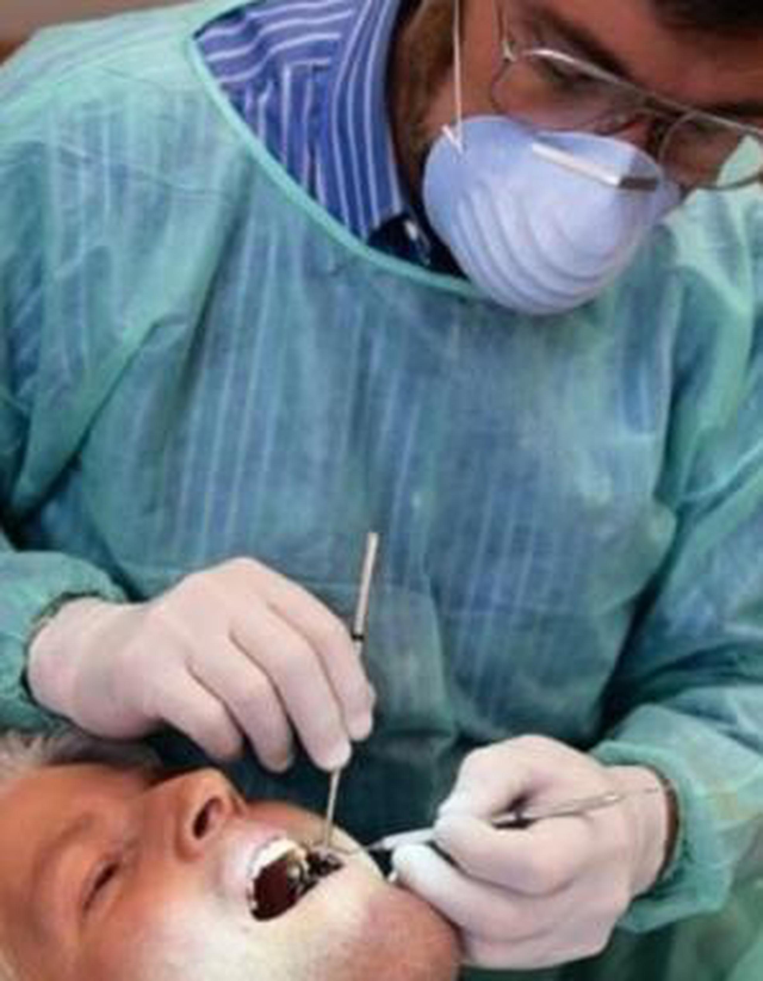 Se espera que la revisión de cubiertas y tarifas dentales mejore el acceso de los asegurados a los servicios dentales. (Archivo)