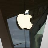 Acusan a exempleado de Apple de fraude millonario a la empresa tecnológica