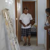 Don José Luis Camacho solo quiere disfrutar de su casita destruida por el huracán María
