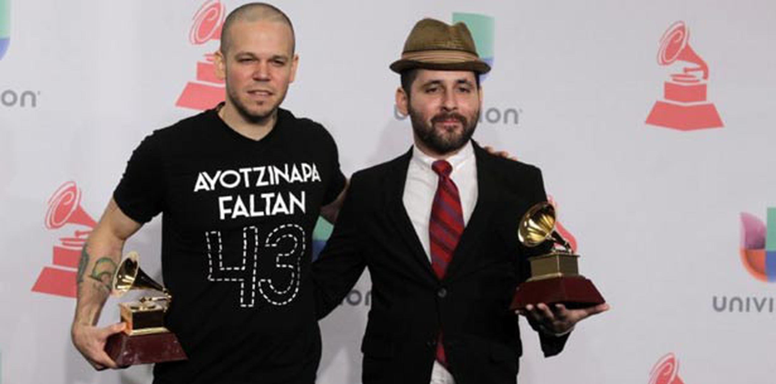 Calle 13 se llevó dos premios: Mejor álbum de música urbana, por "MultiViral", y Mejor canción alternativa, por "El aguante". (AFP)