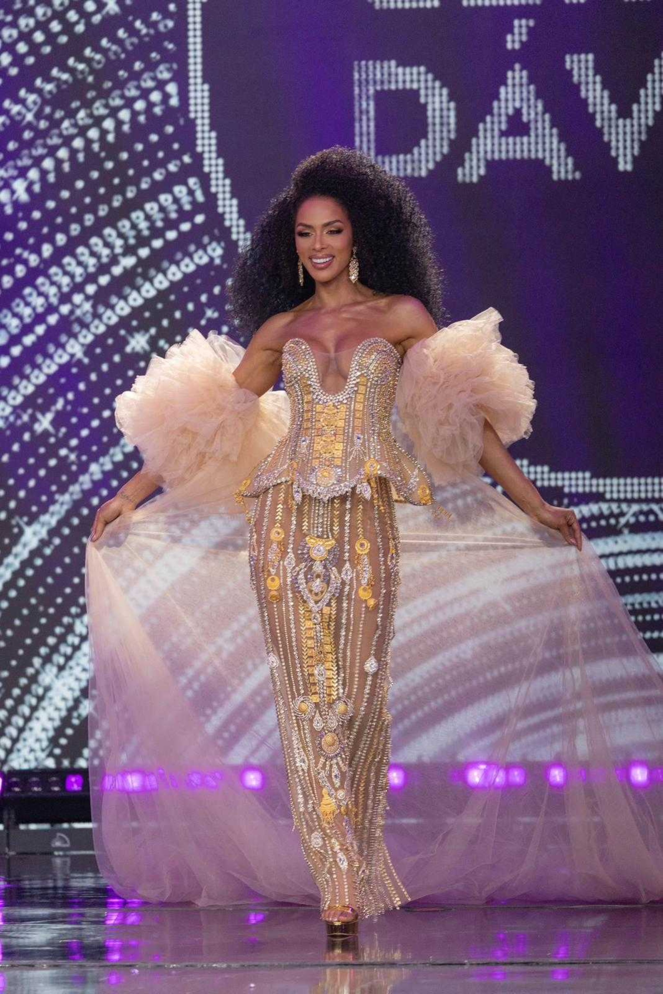 Génesis Dávila en "Miss Universe Latina: el reality".