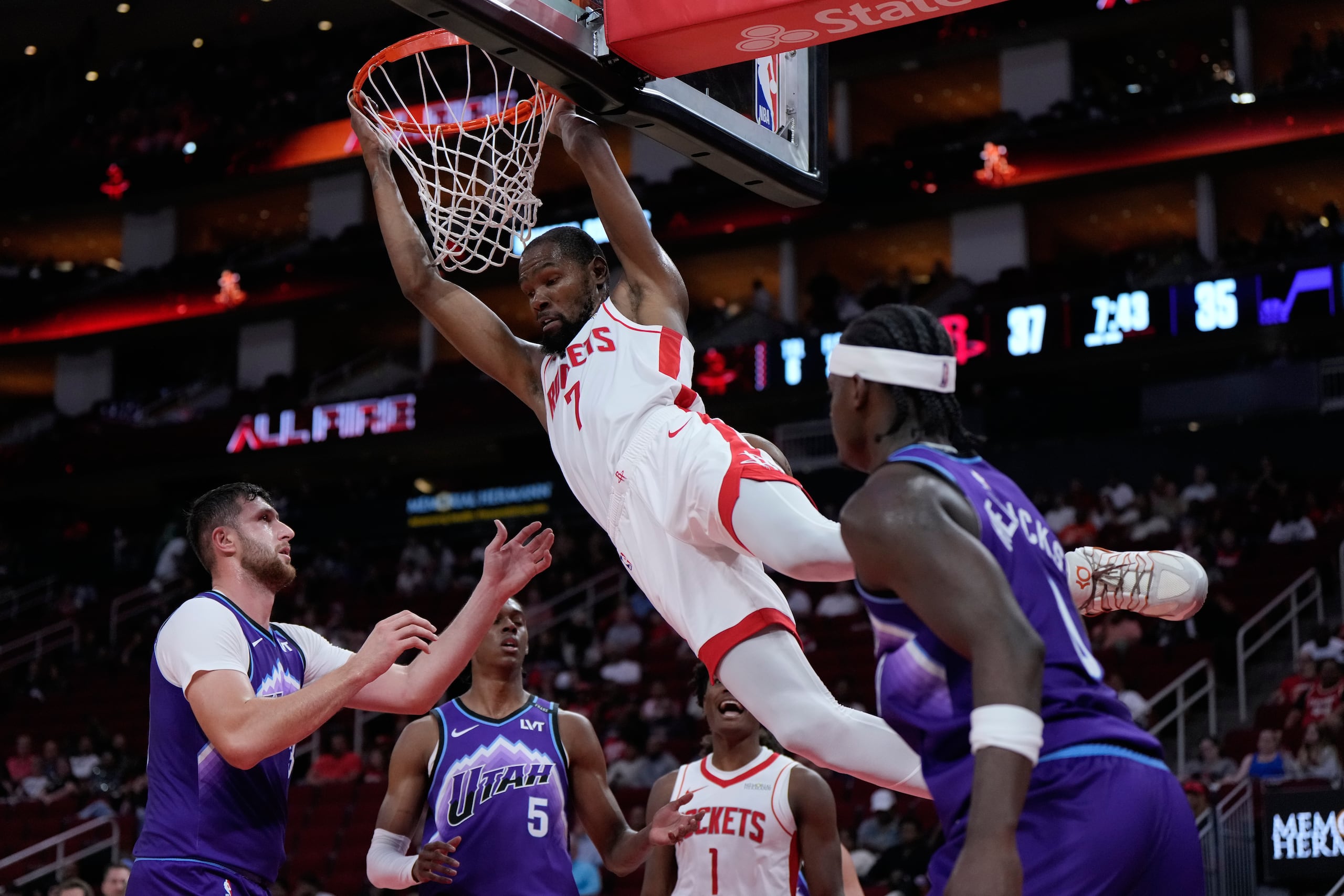 Kevin Durant refuerza a los campeones de la División Suroeste, los Rockets de Houston.