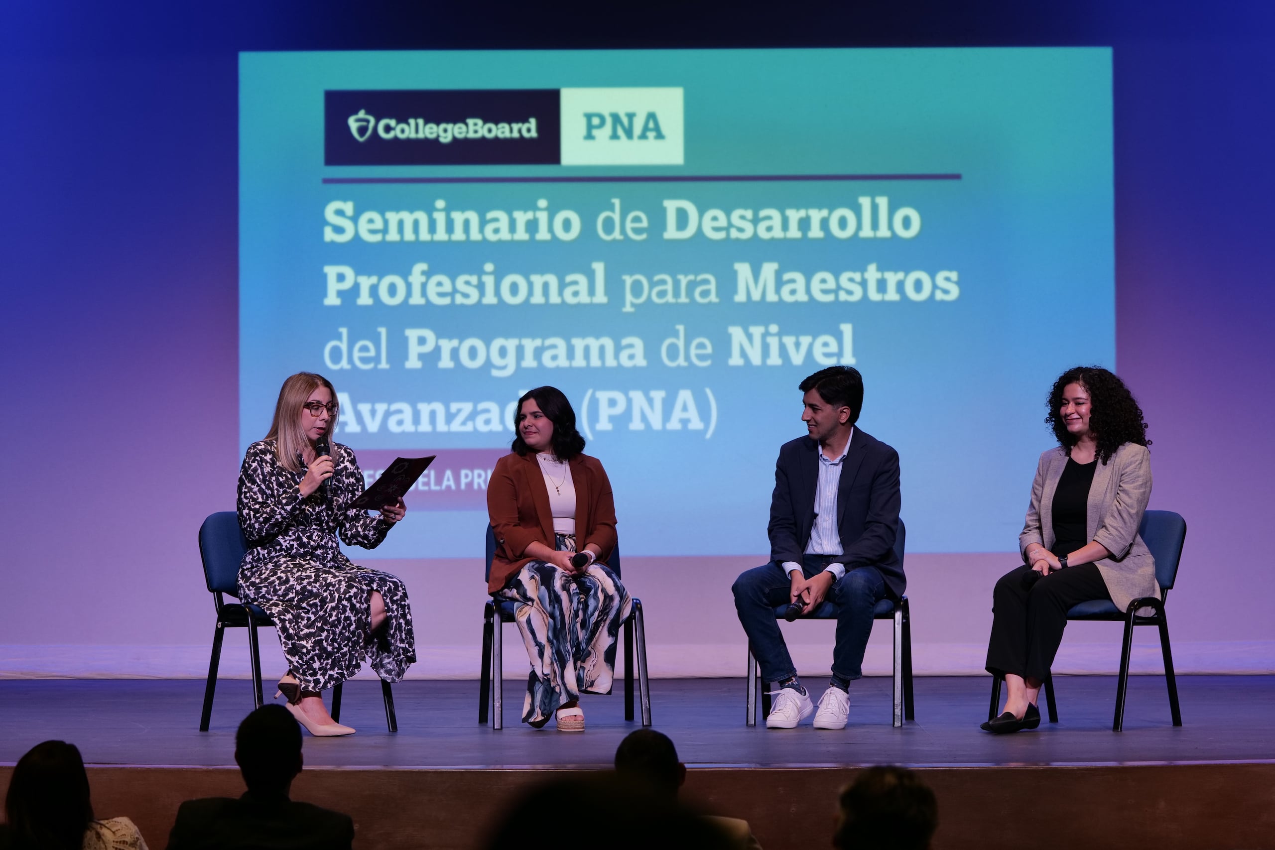 Suministrada
Sandra Pomales Castro, directora de Comunicaciones Estratégicas de CBLATAM, moderó la conversación en la que participaron Amanda Reyes Morales, Jorge Alberto Quiles Gordillo y Mónica Marrero Díaz.
