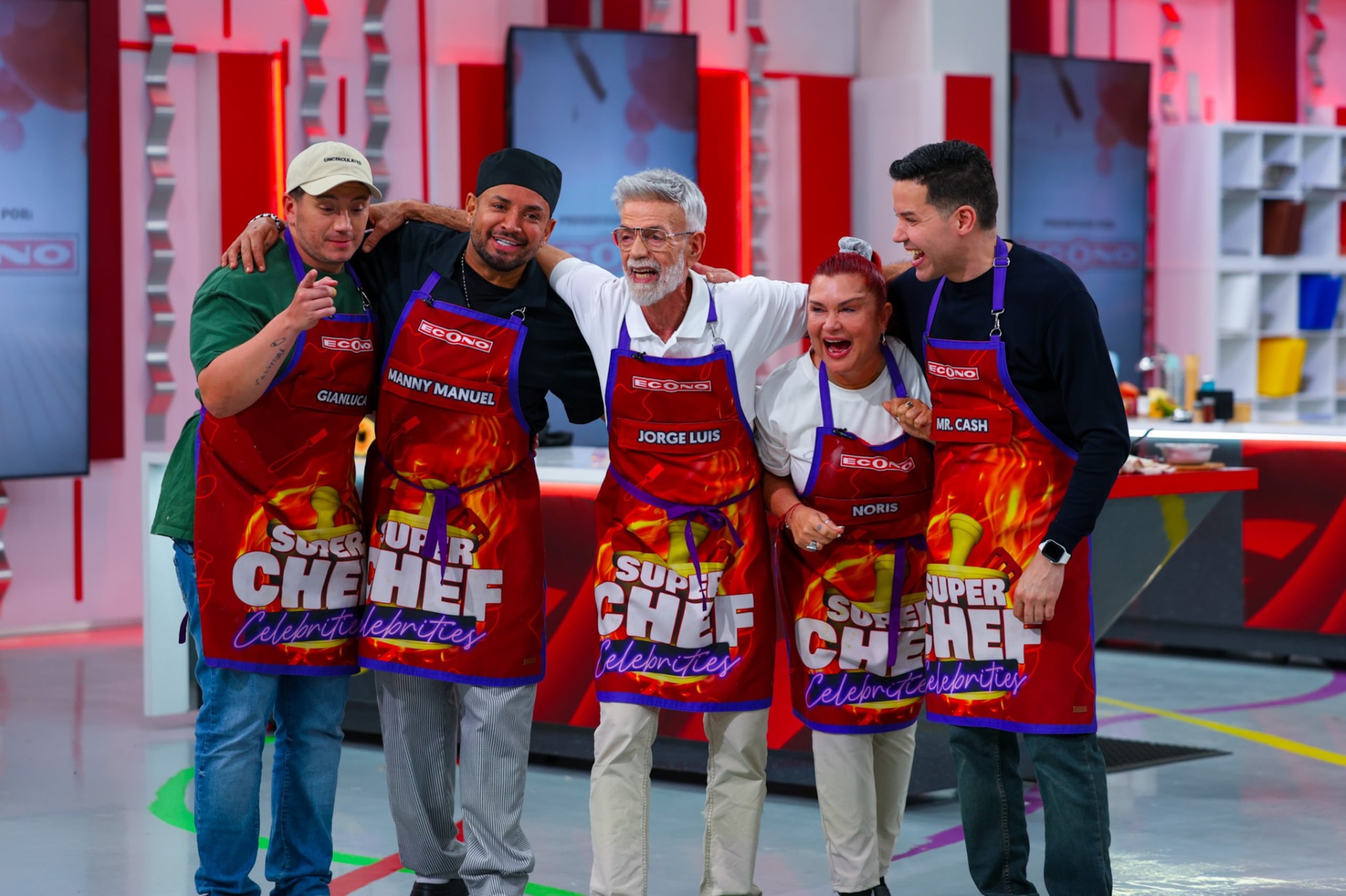 En la foto, Gianluca Perotti “El Borimbiano”, Manny Manuel, Jorge Luis Ramos, Noris Joffre y Josué Carrión “Mr. Cash”