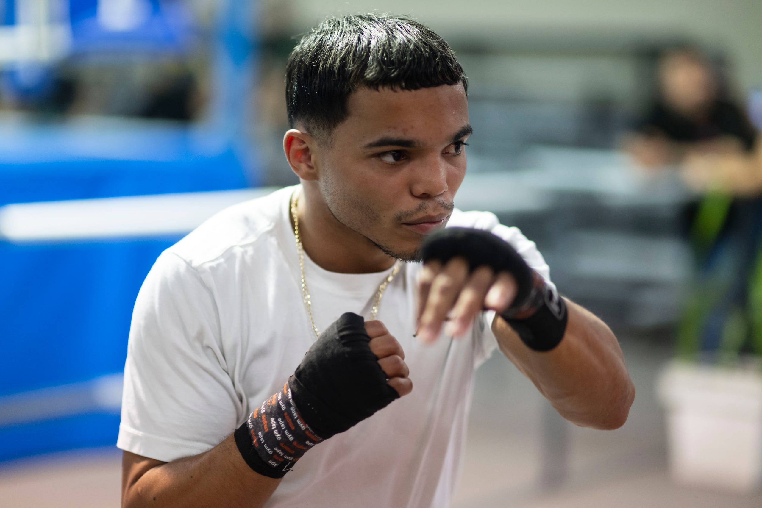 Yankiel Rivera en un entrenamiento público en el gimnasio Wilfredo Gómez, en Guaynabo, rumbo a su pelea pautada para el 7 de diciembre en el Coliseo Roberto Clemente.