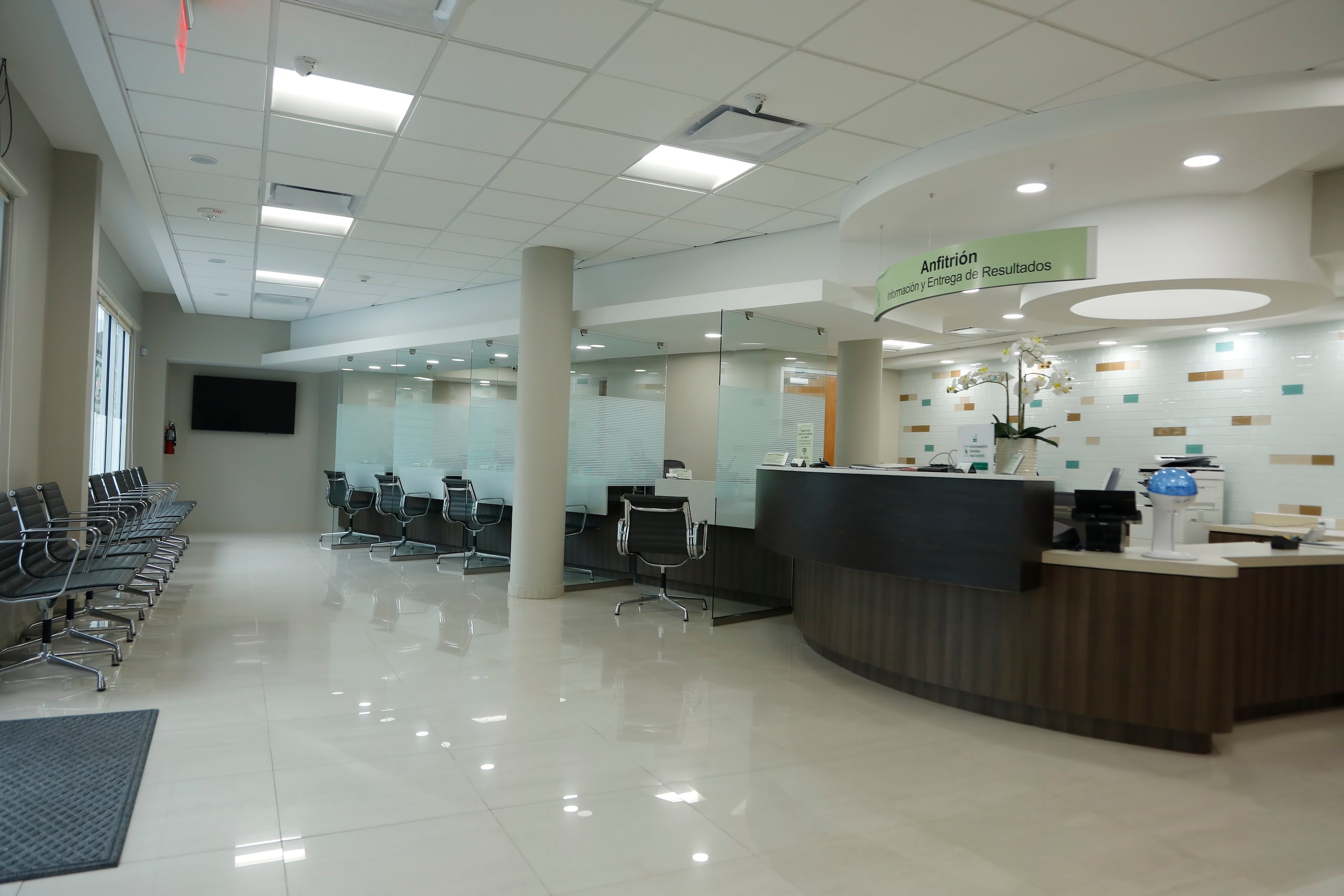 Recientemente, abrió una sucursal en la avenida Ashford en Condado.