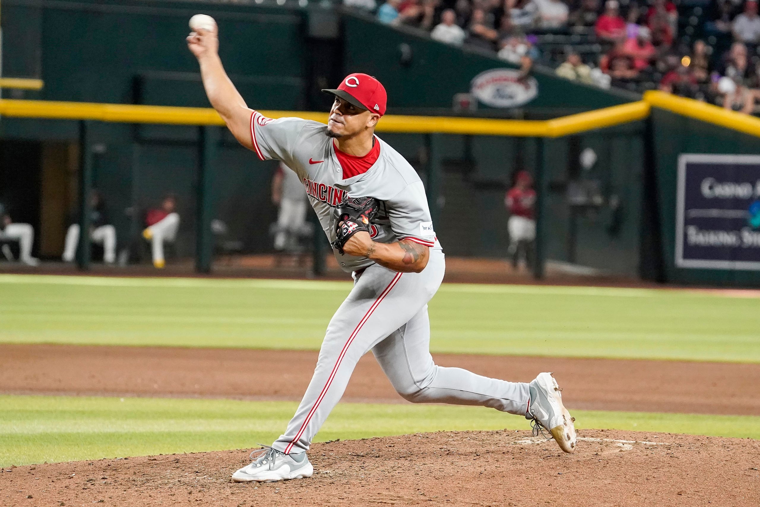 El lanzador boricua de los Reds de Cincinnati, Fernando Cruz, ha ponchado a 48 en 24.1 entradas que ha completado en la temporada.