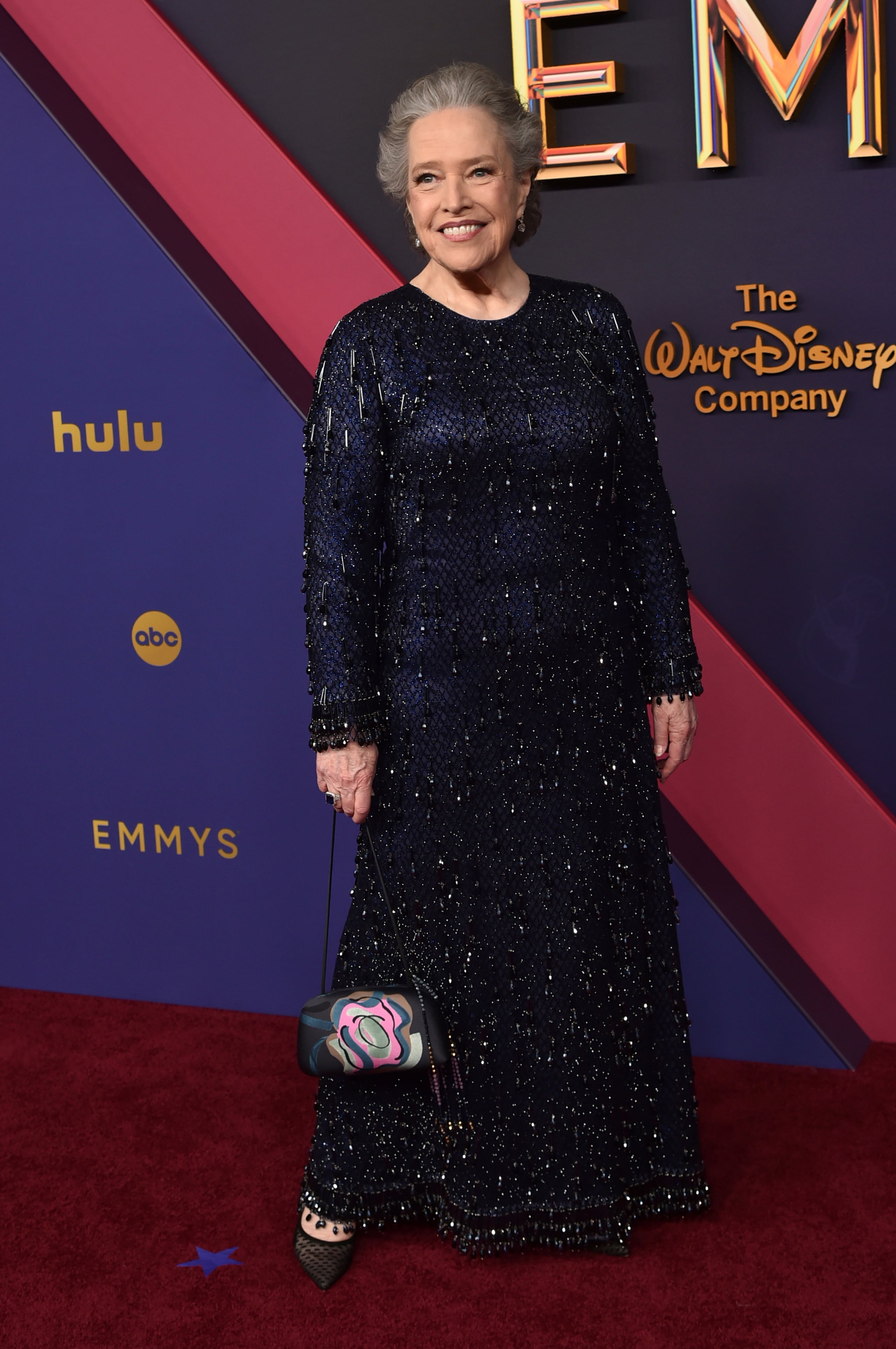 Kathy Bates en los Emmy Awards el 15 de septiembre de 2024.