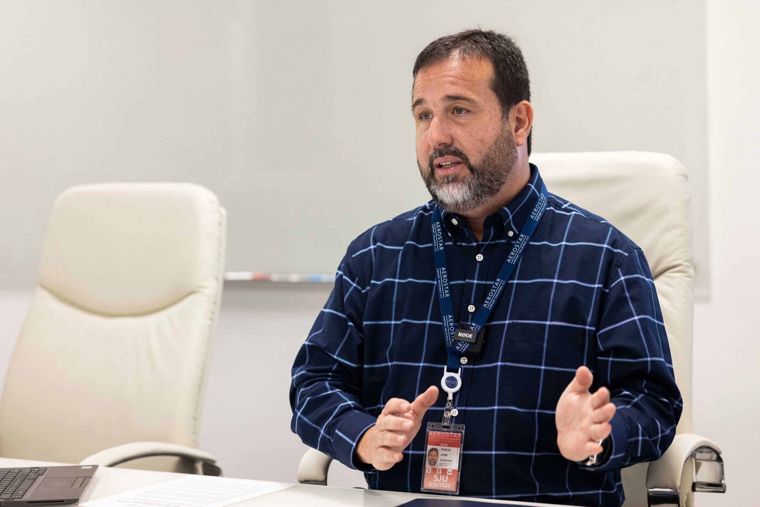 Jaime Pabón Rodríguez, director de la División de Sustentabilidad de Aerostar