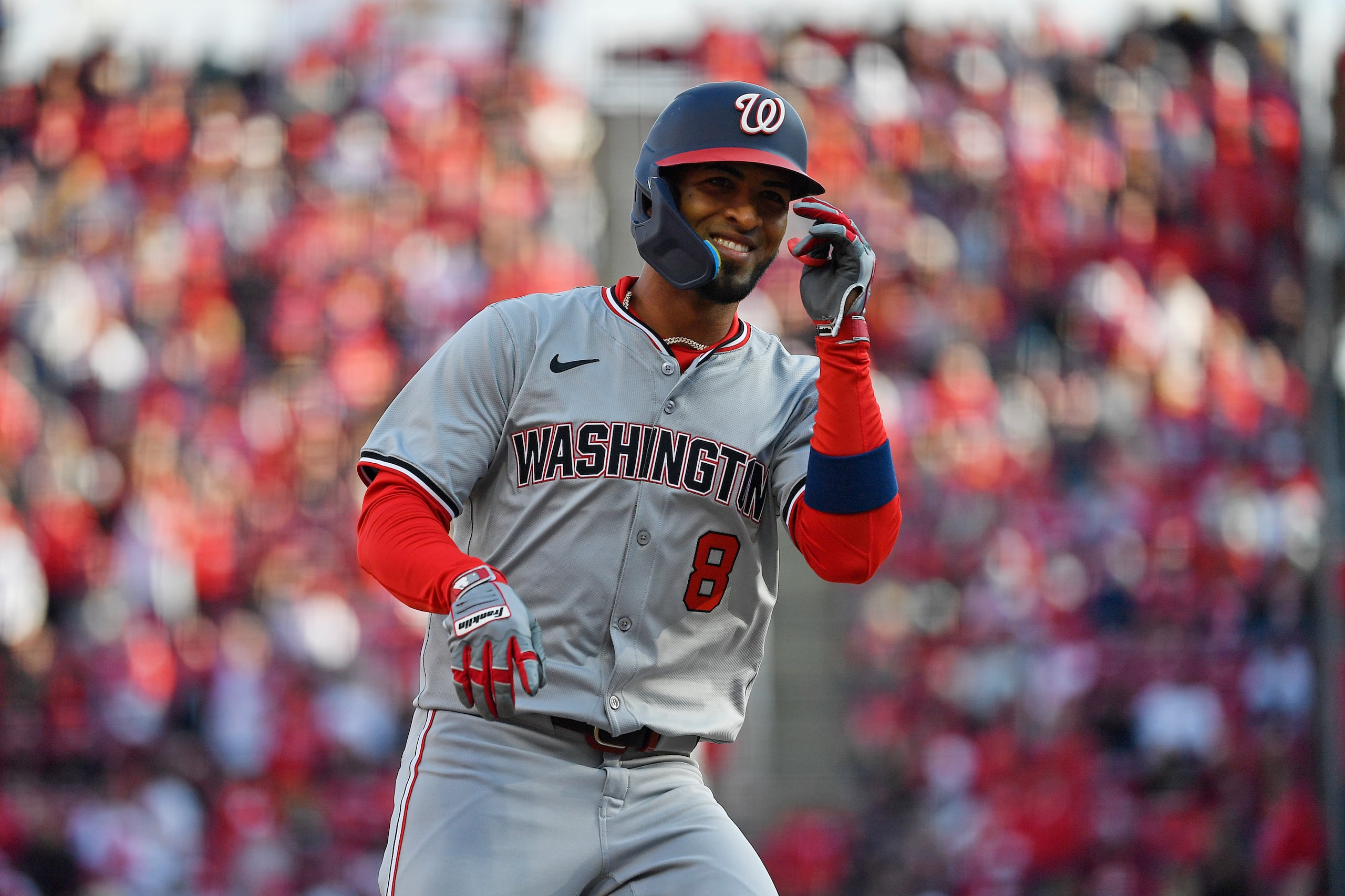 Aunque su promedio es bajo, Eddie Rosario ya suma un jonrón.