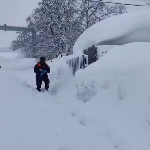 FOTOS: "Apocalíptica" tormenta de nieve sepulta casas en Rusia