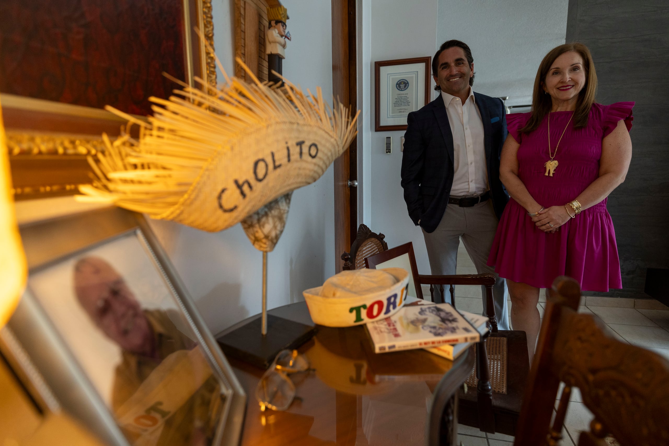 Los nietos del comediante Ana Yolanda Agrelot y Carlo G. Agrelot atesoran las memorias con su abuelo tanto como los gestos de cariño que aún reciben por parte de los demás puertorroqueños que lo conocieron de alguna manera.