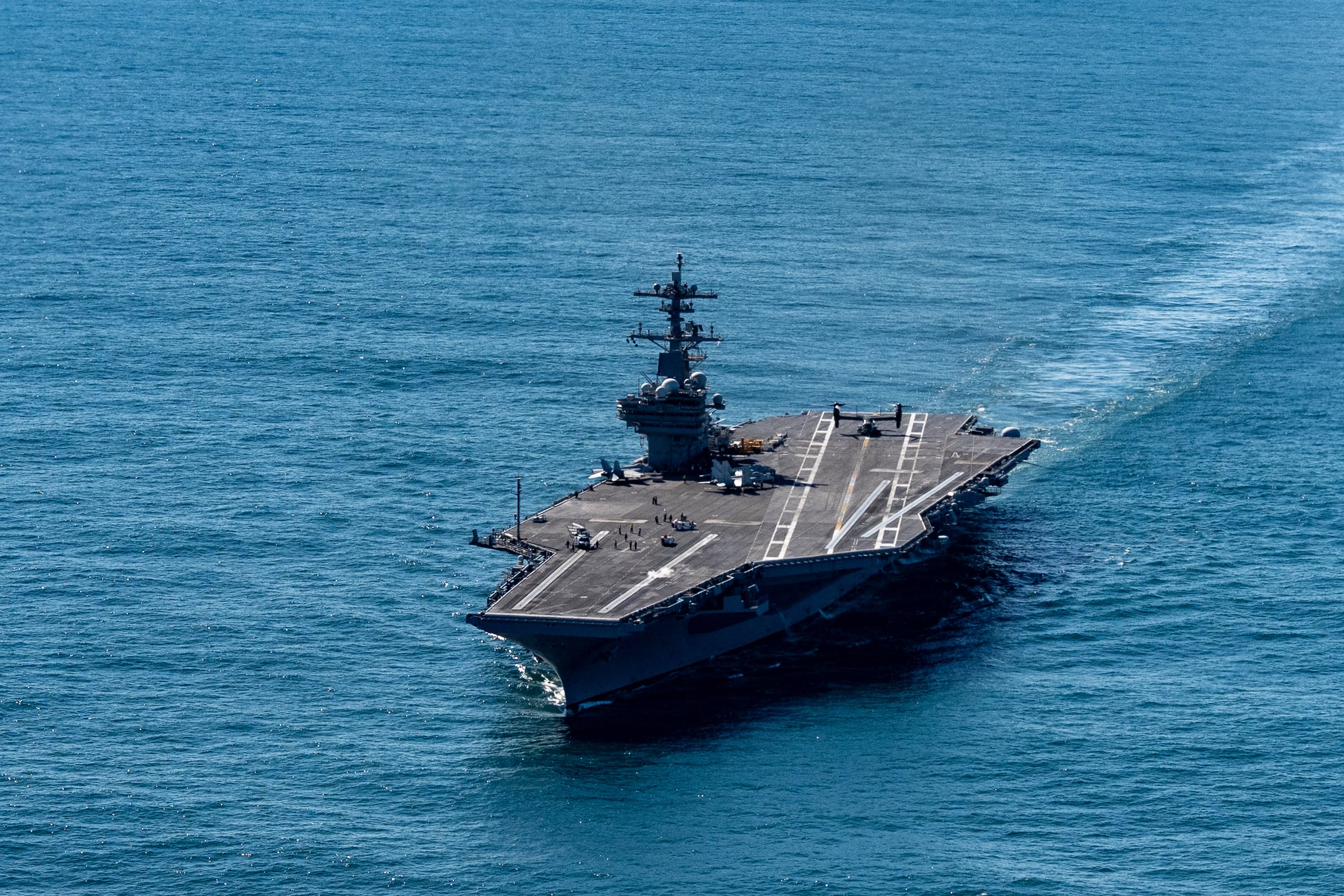 La nave es parte de la flota del portaaviones George H.W. Bush, que aún permanece en Oriente Medio.