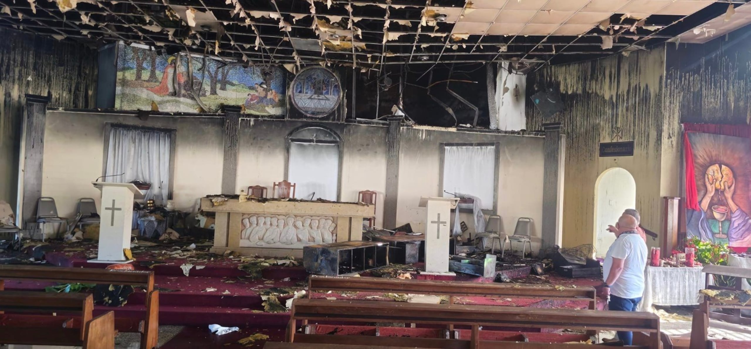 Cuando ocurrió el siniestro, había un grupo feligreses en el interior participando de un servicio religioso, pero no se reportaron heridos.