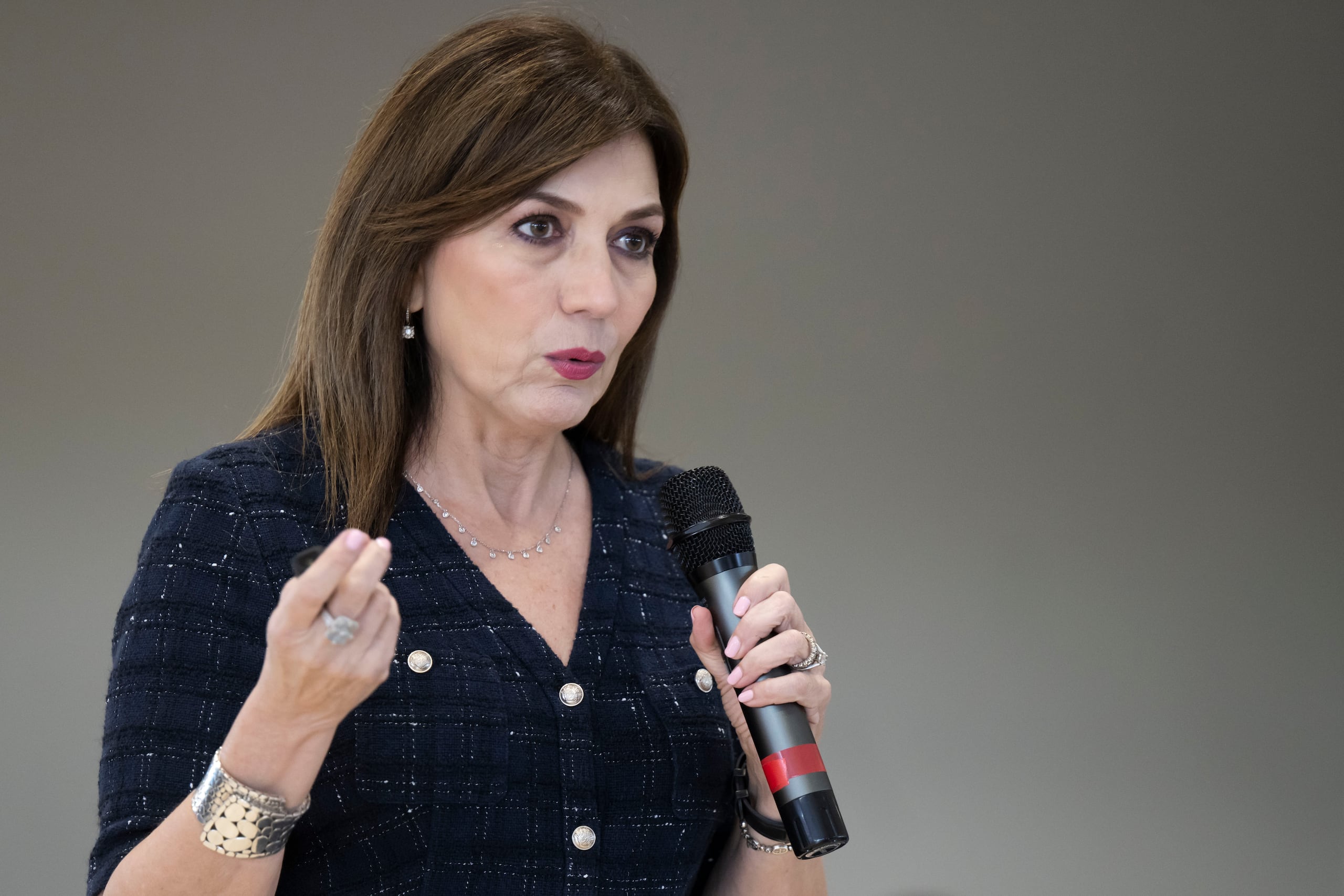 Ada Monzón.