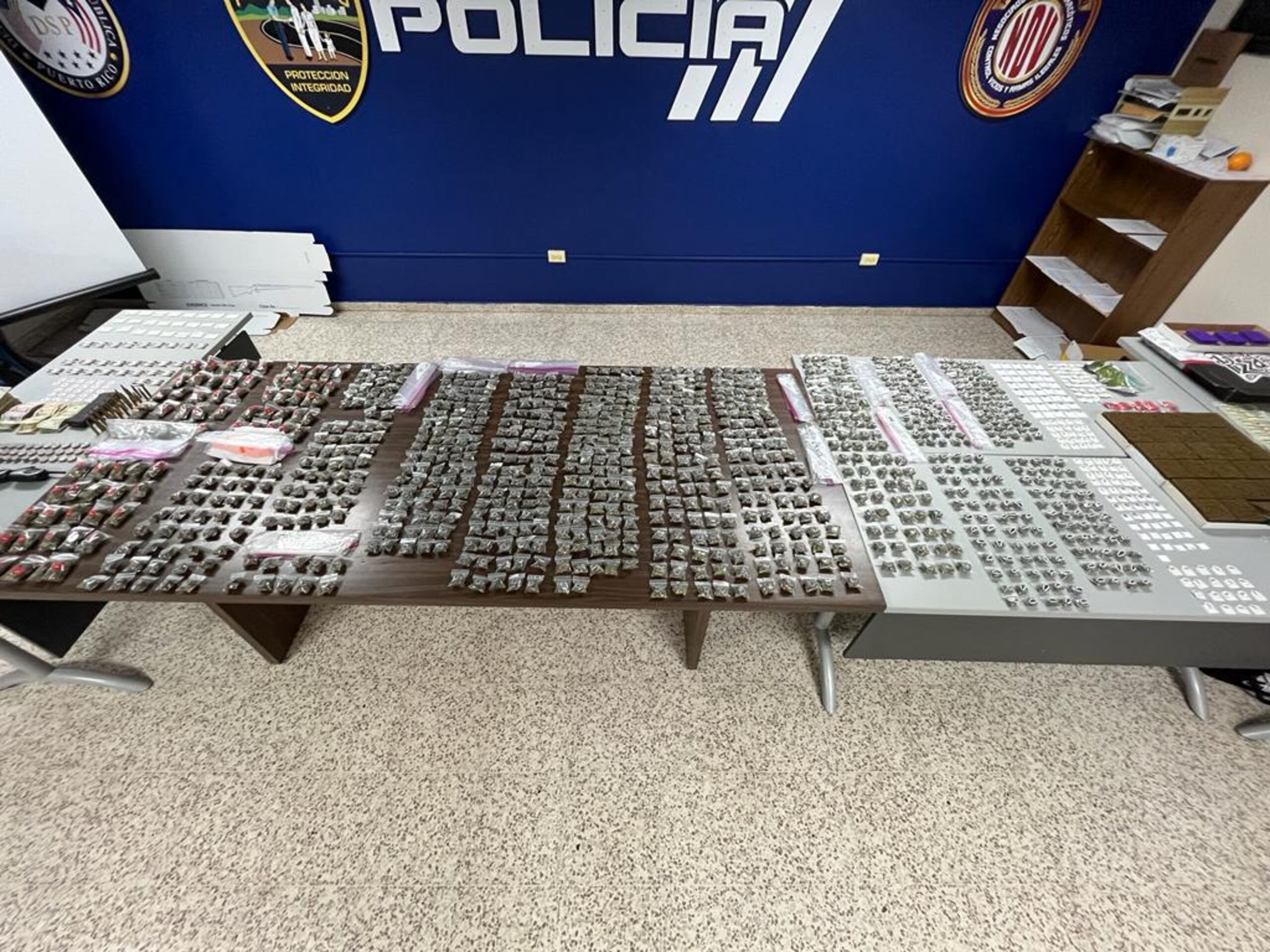 Resultados de dos allanamientos diligenciados en el residencial El Coral, en Carolina.