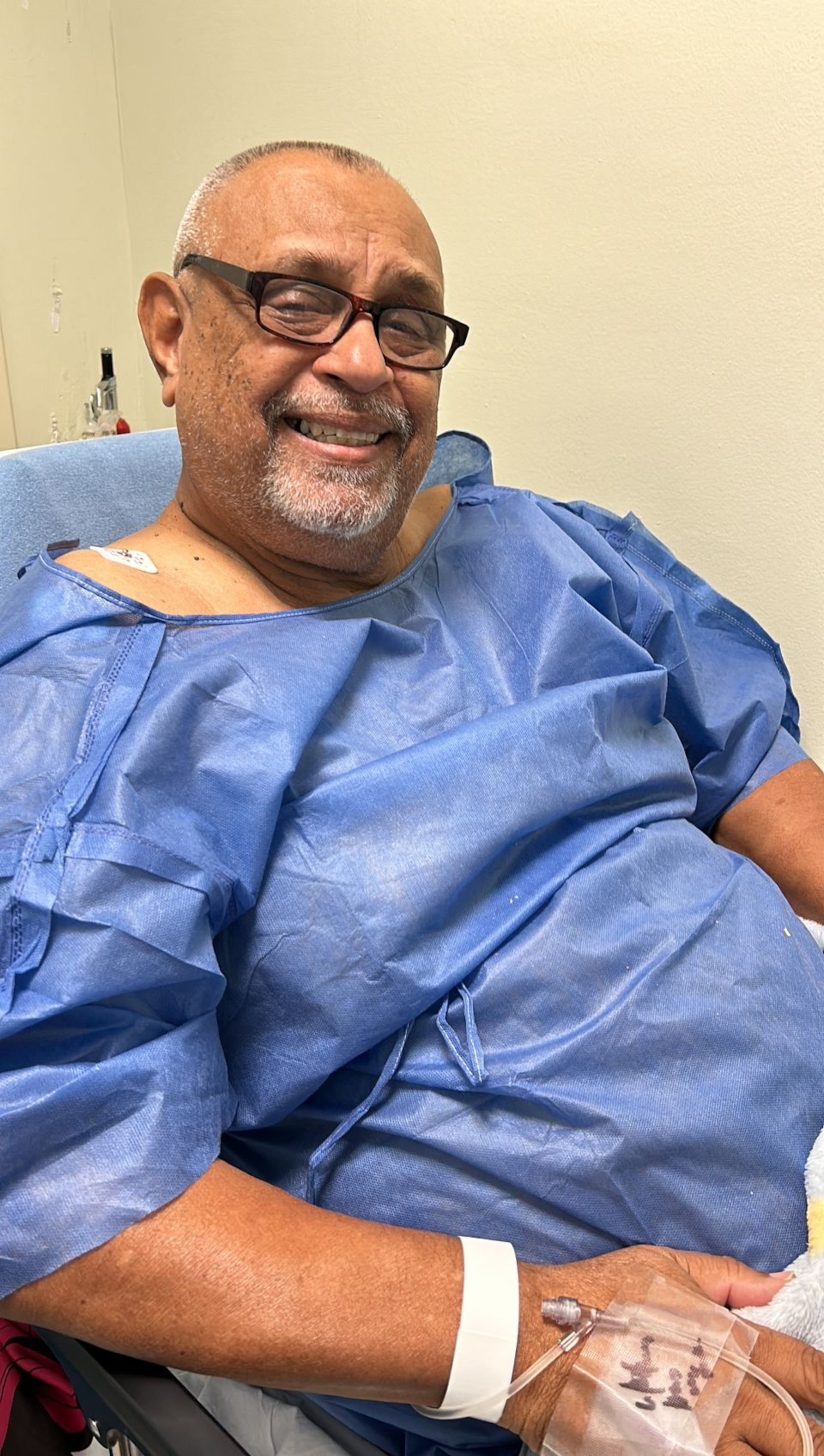 El también exatleta fue diagnosticado con trombocitopenia idiopática púrpura, lo que lo llevó al borde de la muerte.