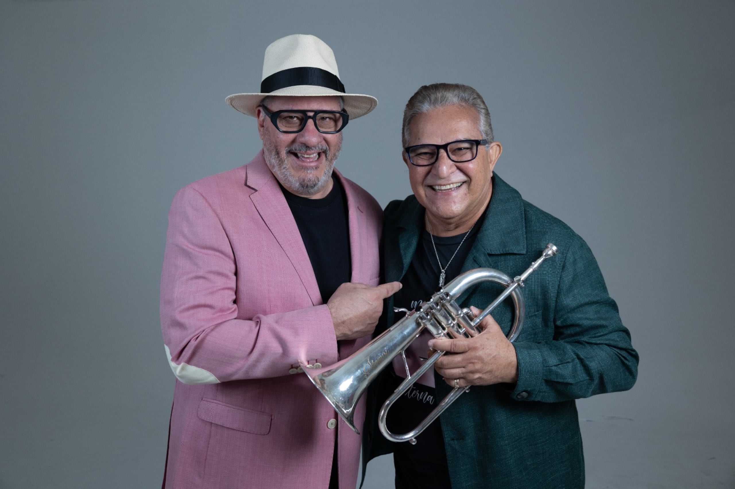 Carlos Esteban Fonseca y Luis "Perico" Ortiz compartrán el legado de sus padres y su trayectoria musical en una noche de baile en el café teatro del Bellas Artes de Caguas.