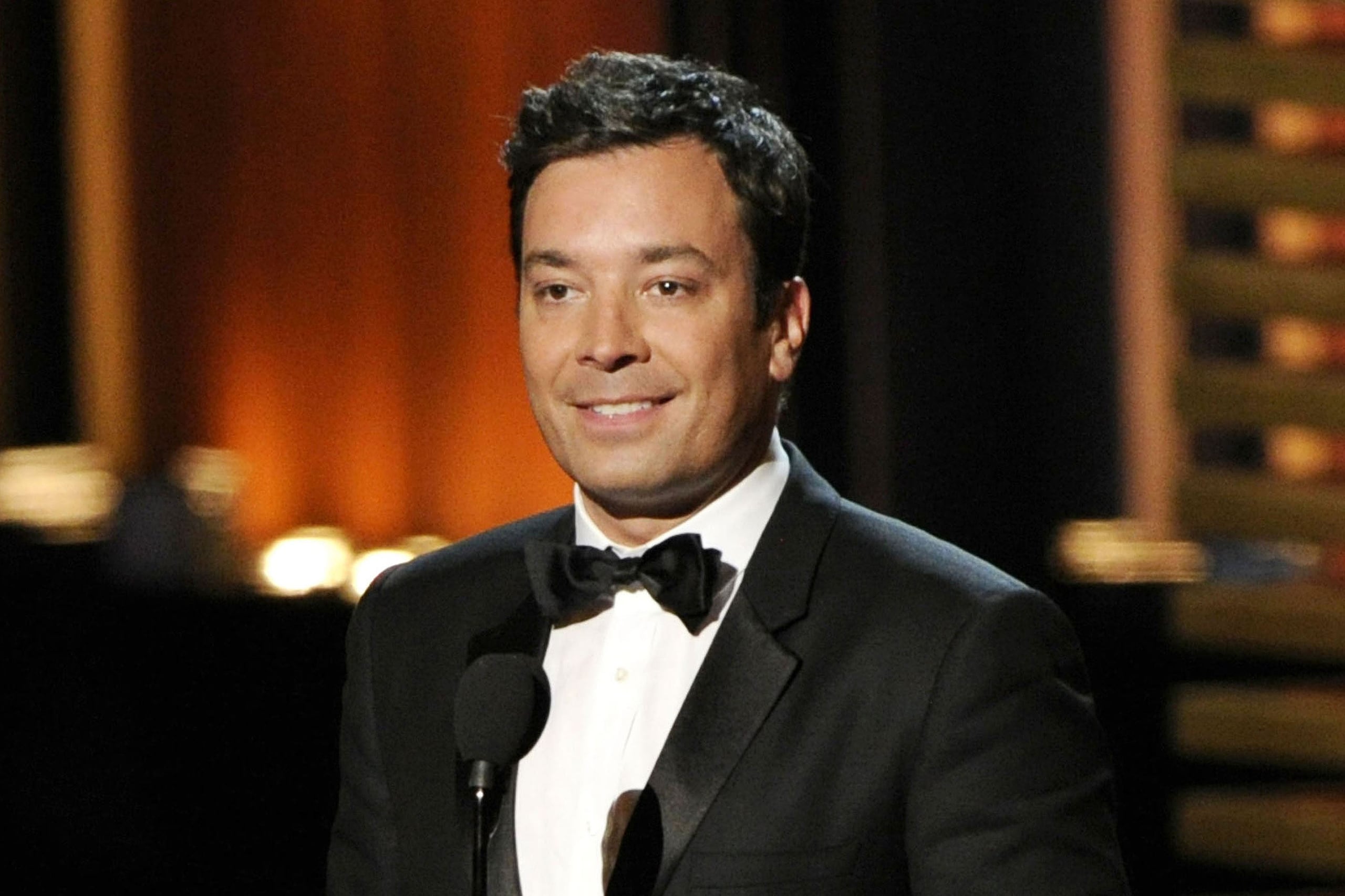Jimmy Fallon estará en reposo por unos días. (AP)